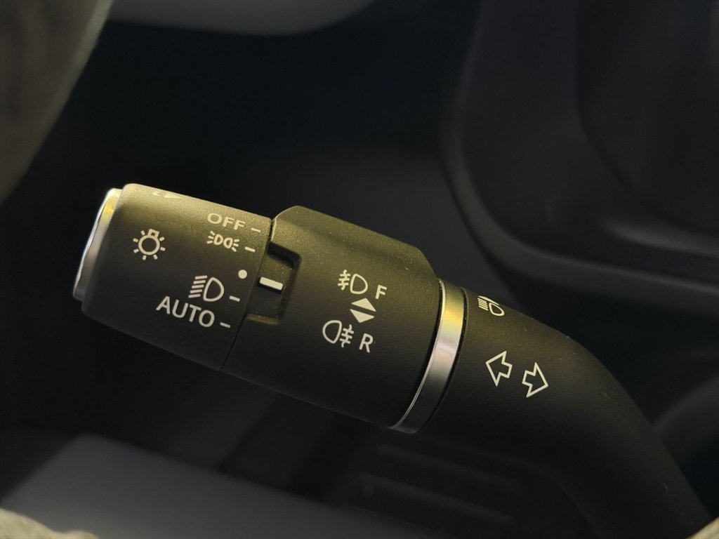 Used Land Rover Defender 2023 for sale - 77780863: Photo 37