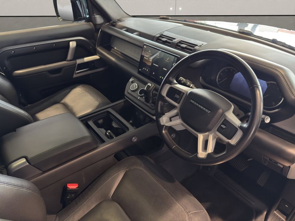 Used Land Rover Defender 2023 for sale - 76654315: Photo 10