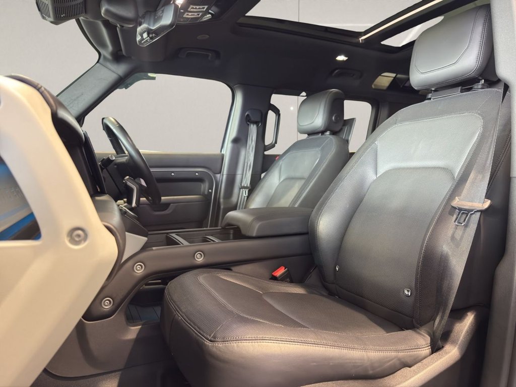 Used Land Rover Defender 2023 for sale - 76654315: Photo 16