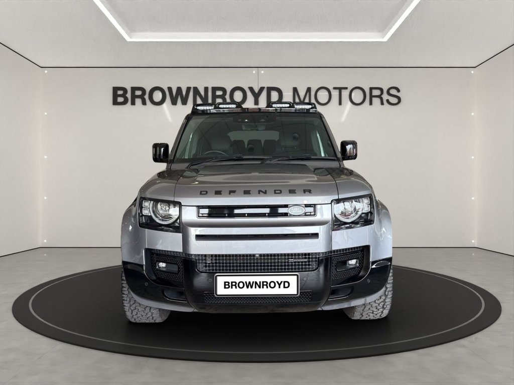 Used Land Rover Defender 2023 for sale - 76654315: Photo 5