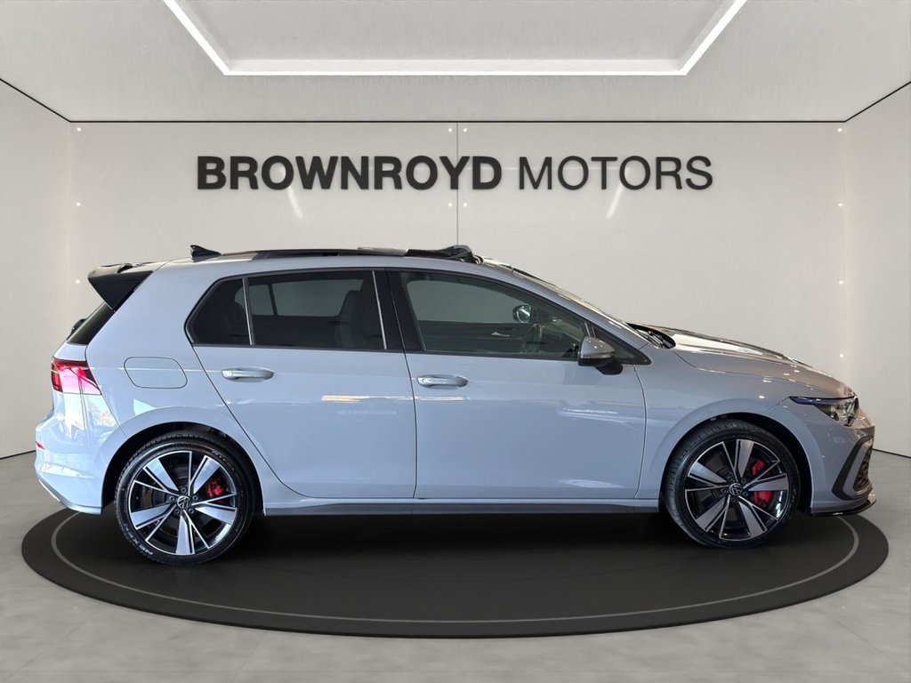 Used Volkswagen Golf 2021 for sale - 76654638: Photo 10