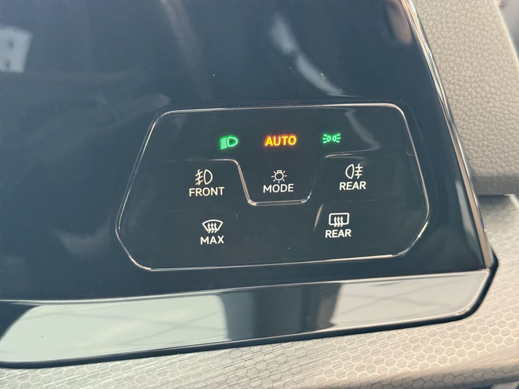 Used Volkswagen Golf 2021 for sale - 76654638: Photo 29