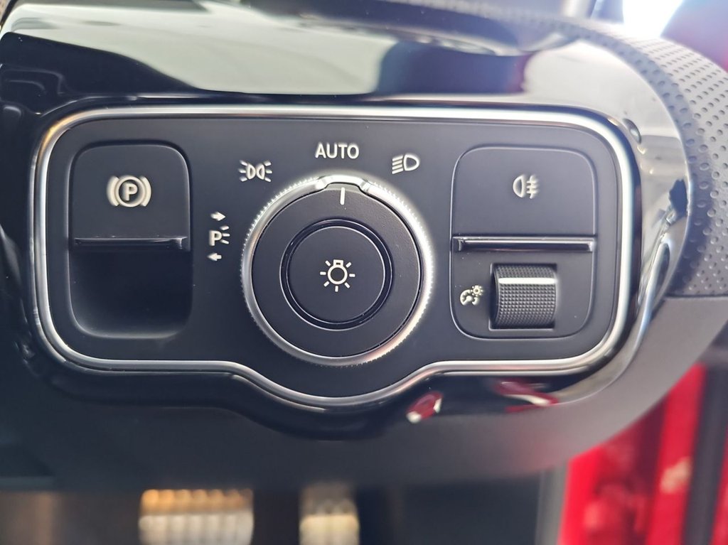 Used Mercedes-Benz A-Class 2018 for sale - 76654868: Photo 25