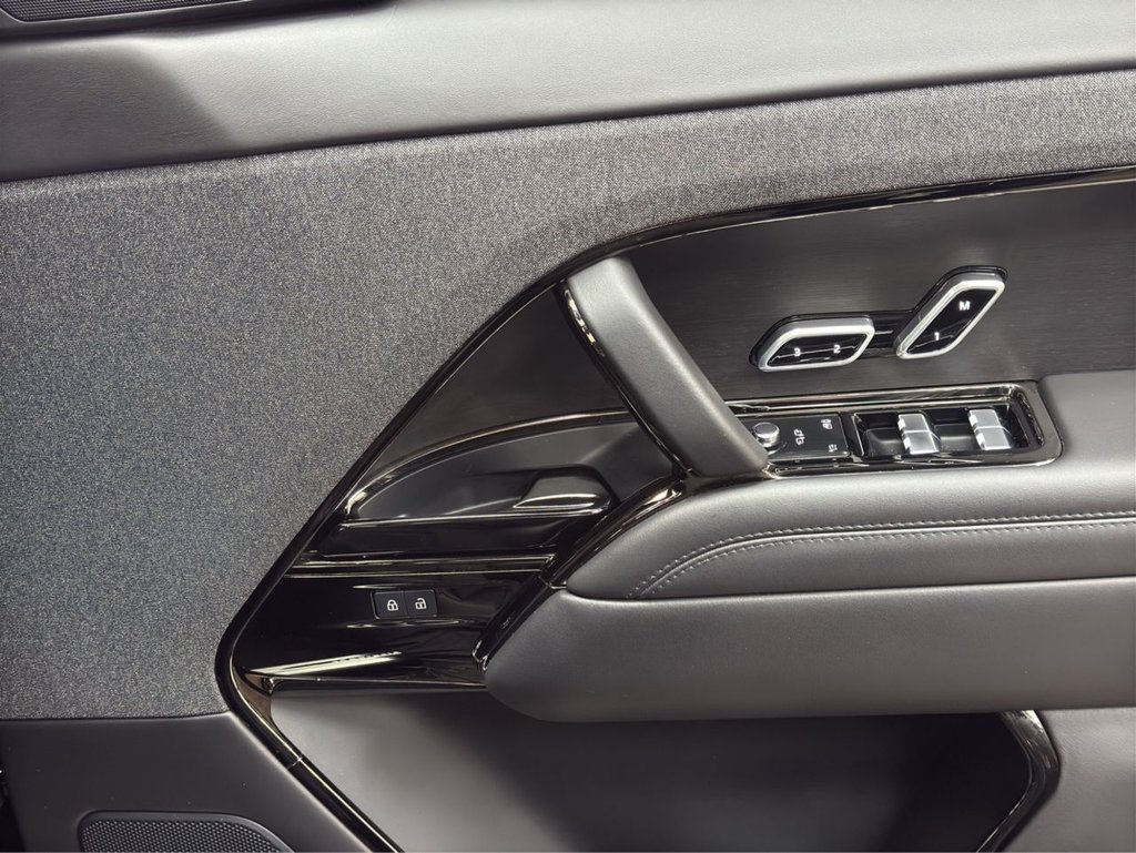 Used Land Rover Range Rover Sport 2023 for sale - 76665686: Photo 24