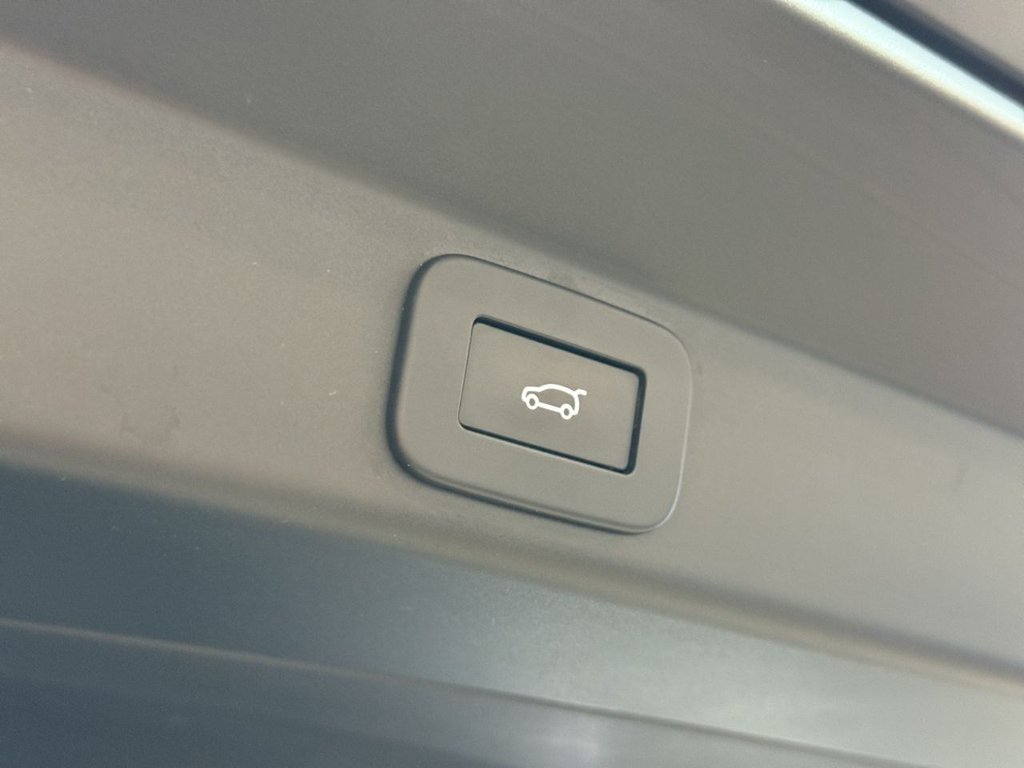 Used Land Rover Range Rover Sport 2023 for sale - 76665686: Photo 40