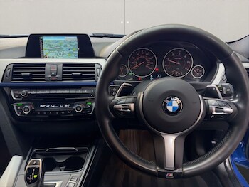 Used BMW 3 Series 2017 for sale - 77904602: Photo