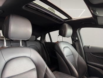 Used Mercedes-Benz GLC 2018 for sale - 78738094: Photo