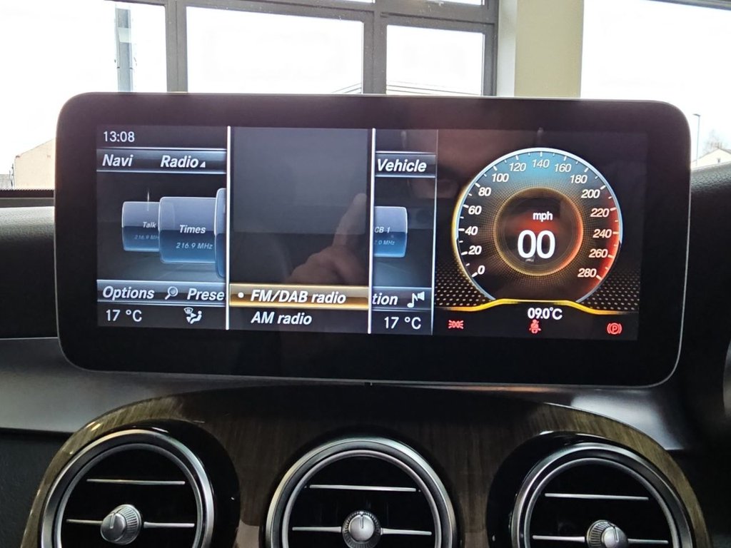 Used Mercedes-Benz GLC 2017 for sale - 76711369: Photo 27