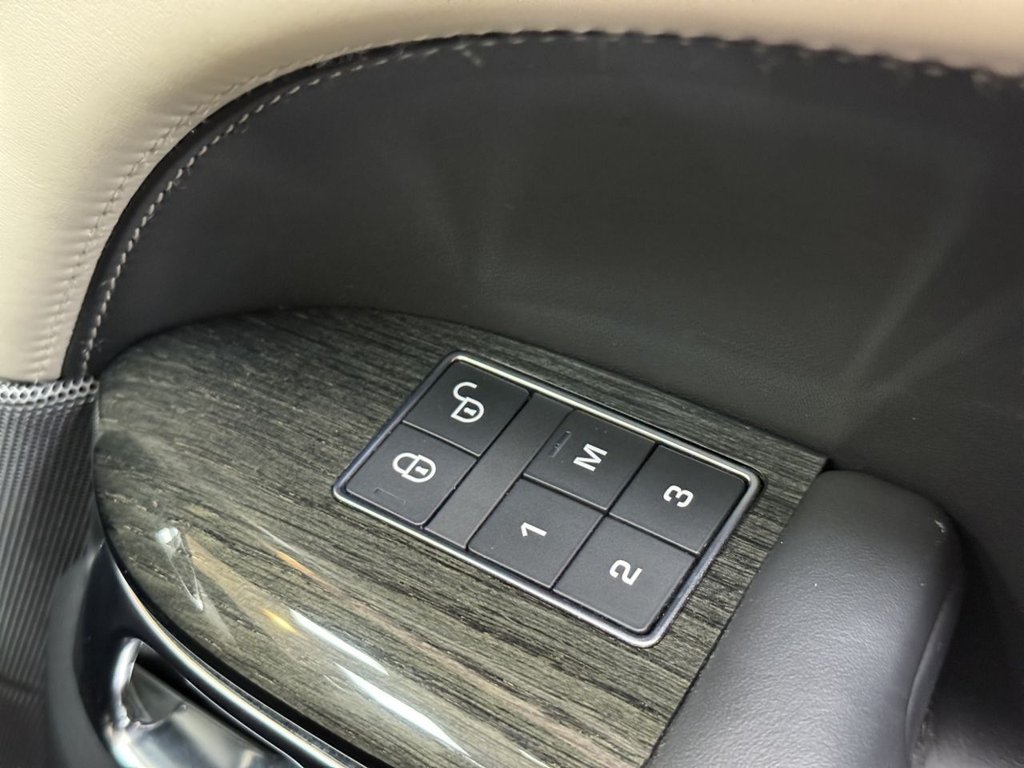 Used Land Rover Range Rover Sport 2018 for sale - 76654426: Photo 19