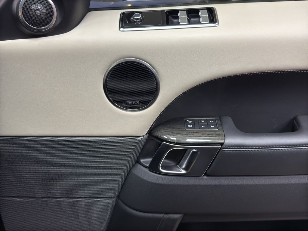 Used Land Rover Range Rover Sport 2018 for sale - 76654426: Photo 30