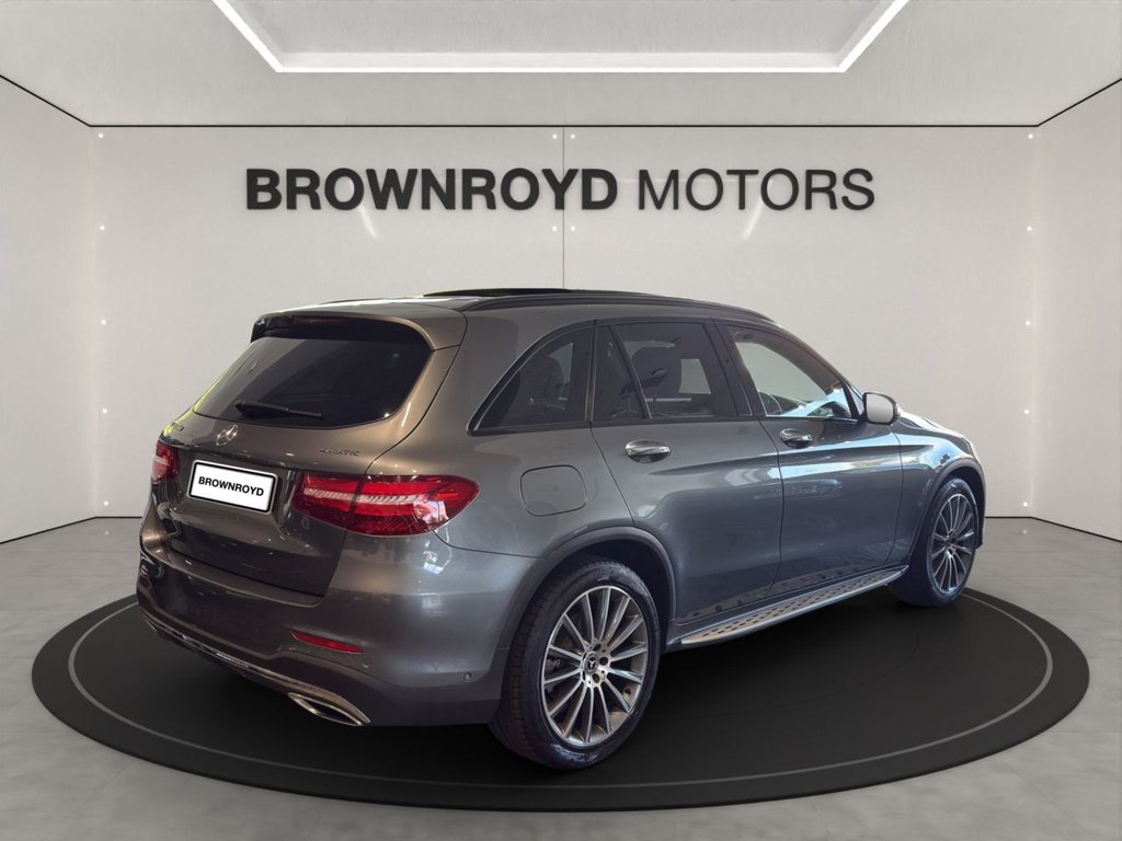 Used Mercedes-Benz GLC 2018 for sale - 76654472: Photo 12