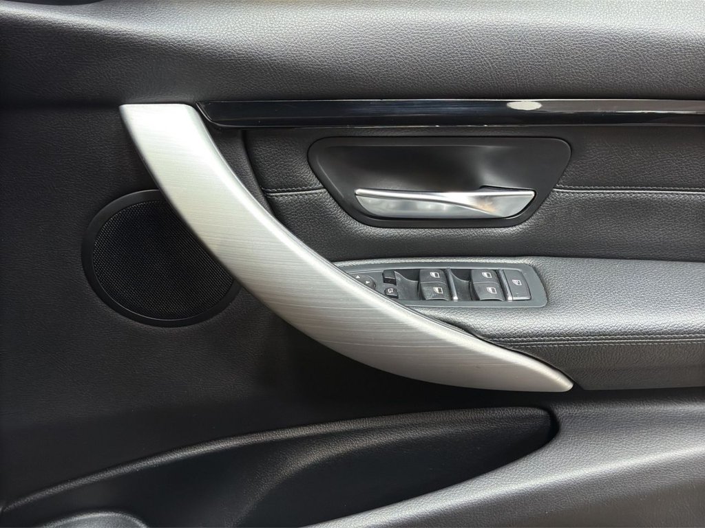 Used BMW 3 Series 2018 for sale - 77249950: Photo 27