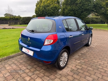 Used Renault Clio 2010 for sale - 76021490: Photo