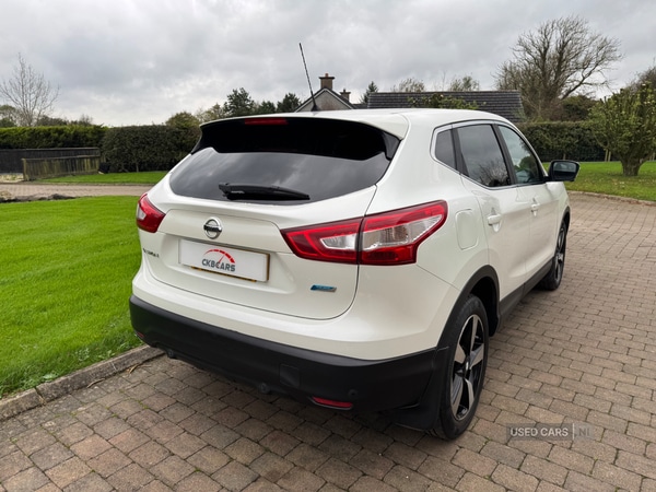 Used Nissan Qashqai 2015 for sale - 76327526: Photo 3