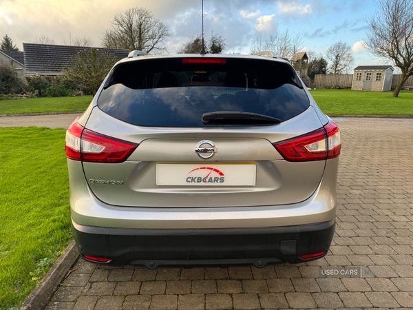 Used Nissan Qashqai 2017 for sale - 76729504: Photo 4