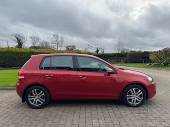 Used Volkswagen Golf 2010 for sale - 76513811: Photo
