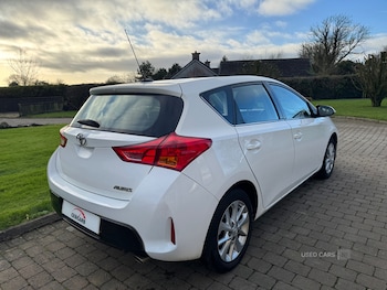 Used Toyota Auris 2013 for sale - 76965889: Photo