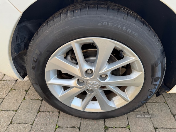 Used Toyota Auris 2013 for sale - 76965889: Photo 8