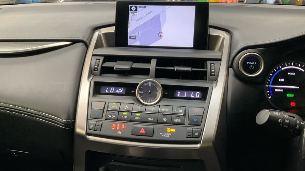 Lexus NX 
