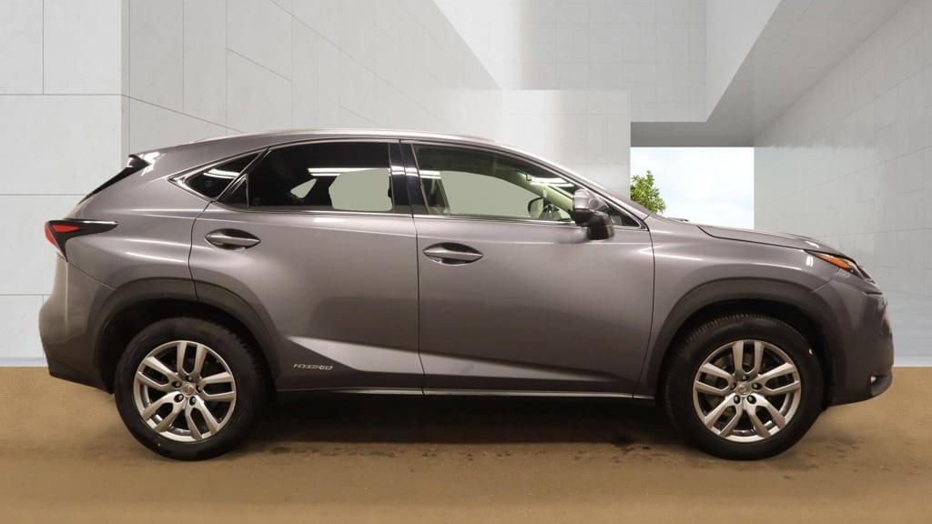 Lexus NX 