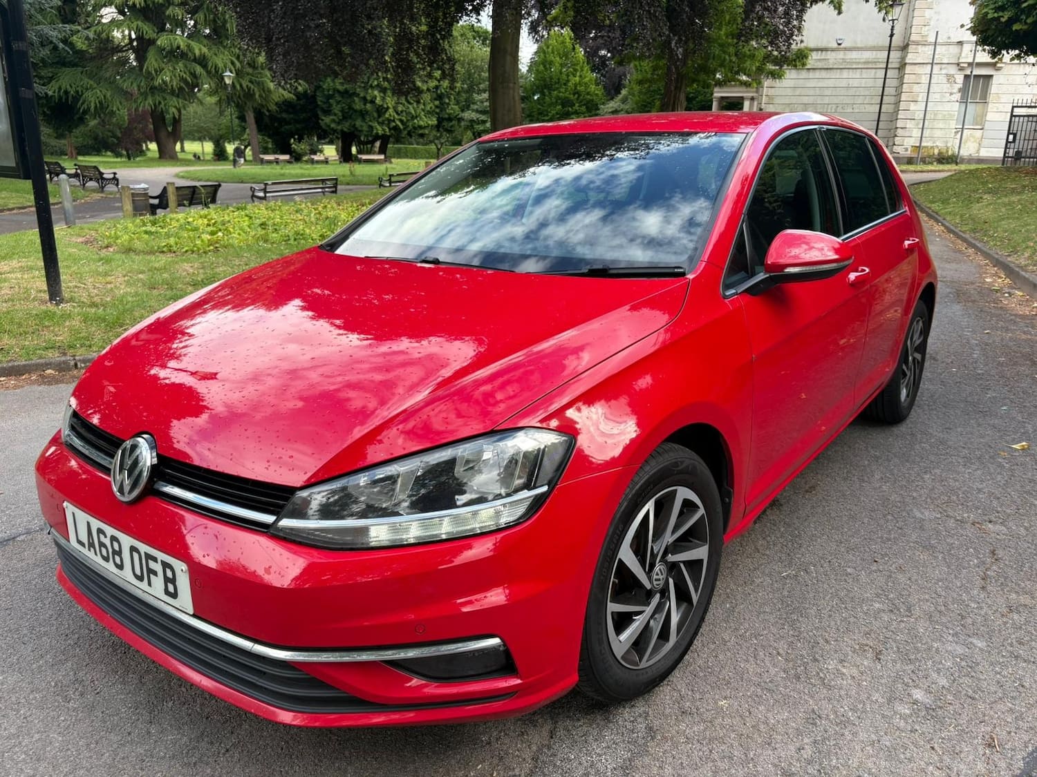 Volkswagen Golf 