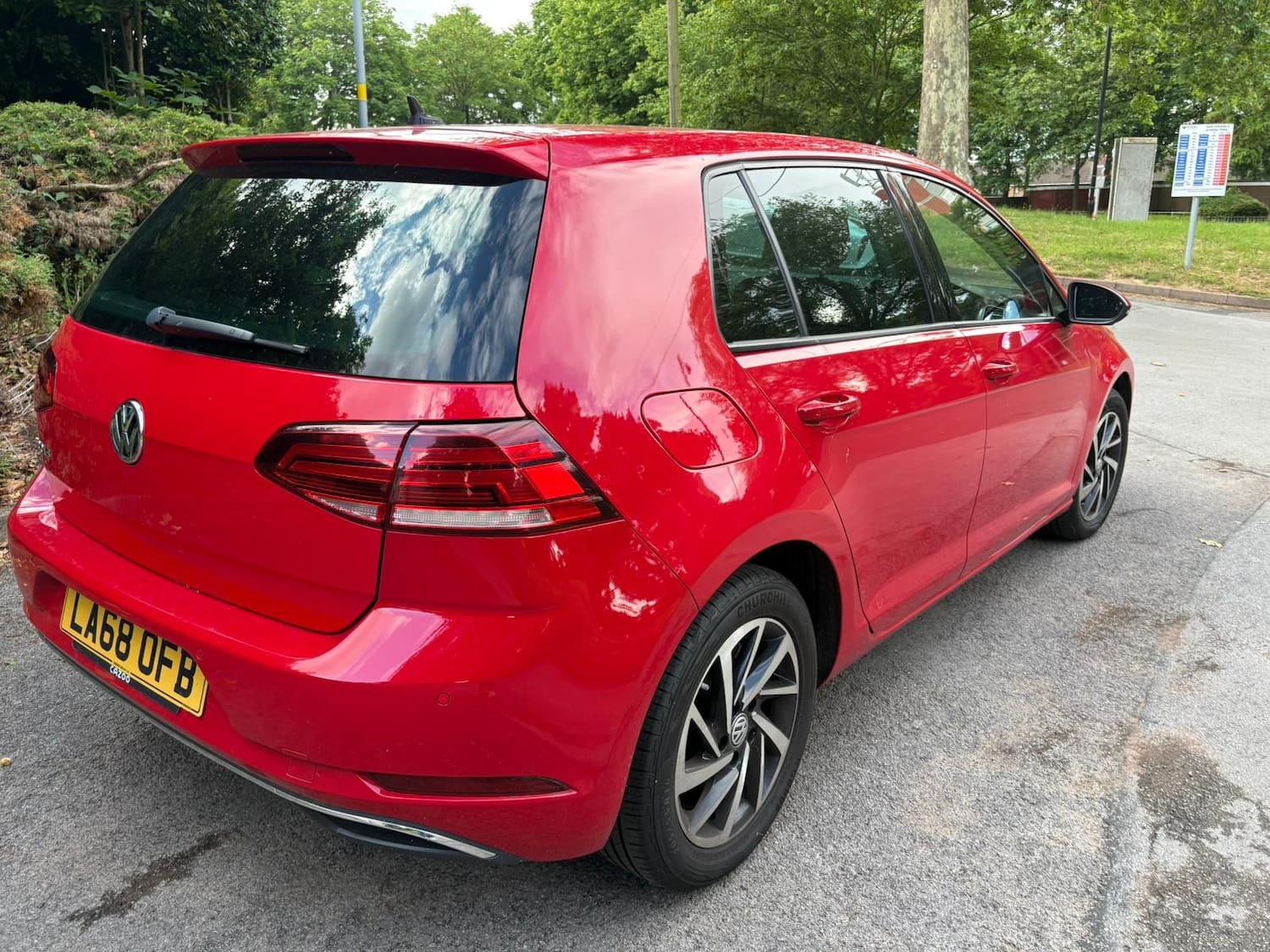 Volkswagen Golf 