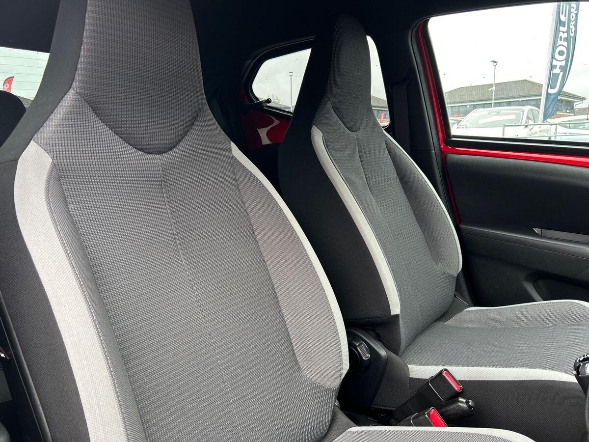 Used Toyota AYGO 2021 for sale - 77787601: Photo 18