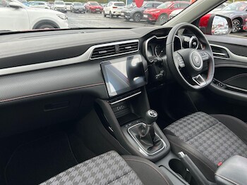 Used MG MG ZS 2024 for sale - 76299896: Photo 2