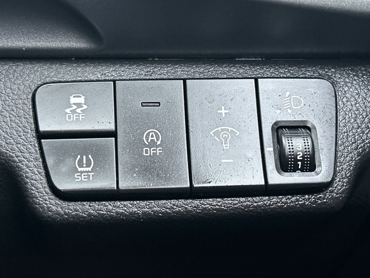 Used Kia Stonic 2021 for sale - 77540976: Photo 38