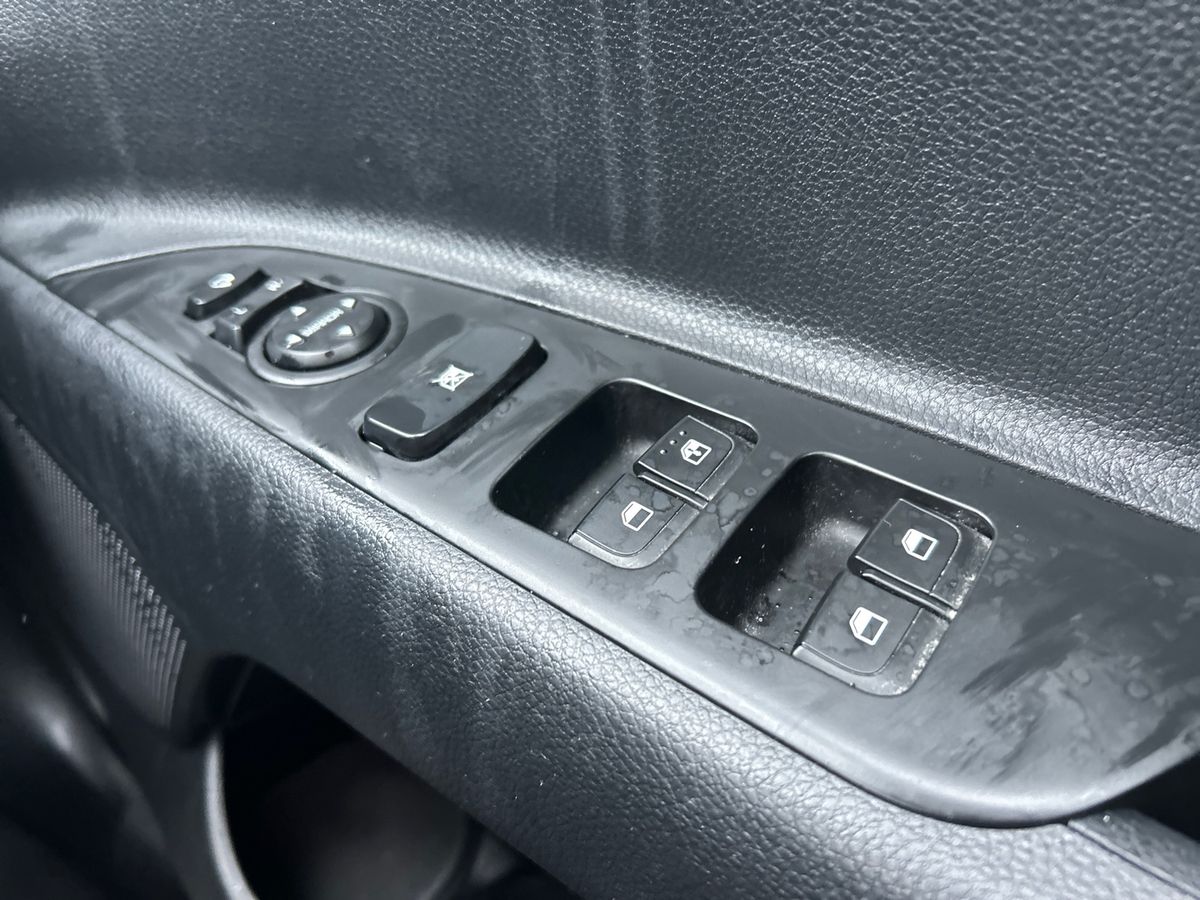 Used Kia Stonic 2021 for sale - 77540976: Photo 39