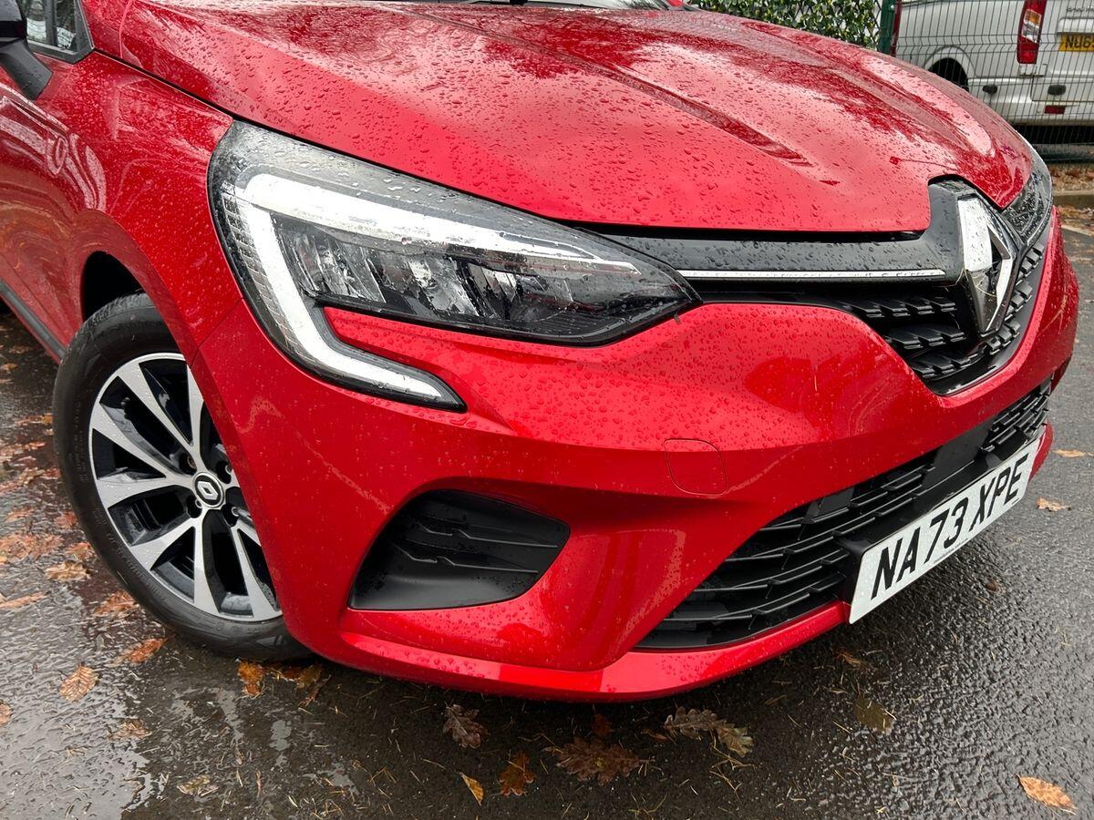 Used Renault Clio 2023 for sale - 76890137: Photo 26