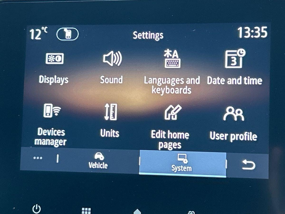 Used Renault Clio 2023 for sale - 76890137: Photo 37