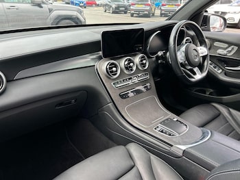 Used Mercedes-Benz GLC 2021 for sale - 75331314: Photo