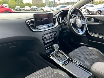 Used Kia Ceed 2024 for sale - 75969831: Photo