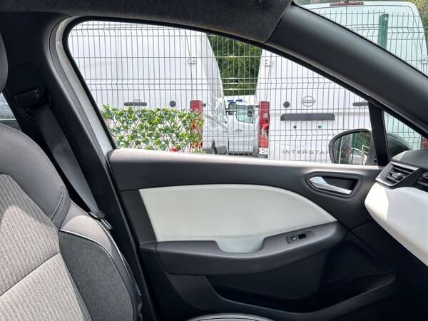 Used Renault Clio 2022 for sale - 76036865: Photo 24
