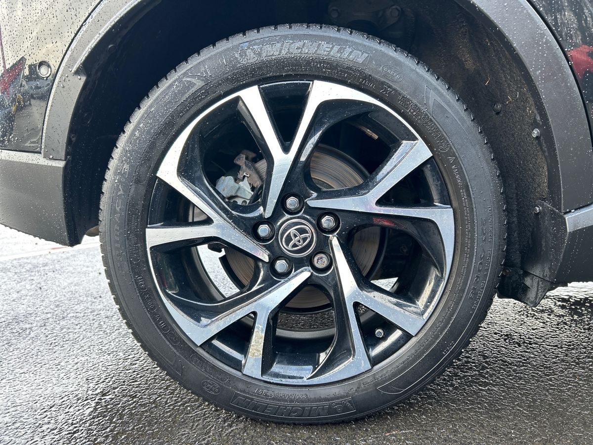 Used Toyota C-HR 2020 for sale - 77567877: Photo 12