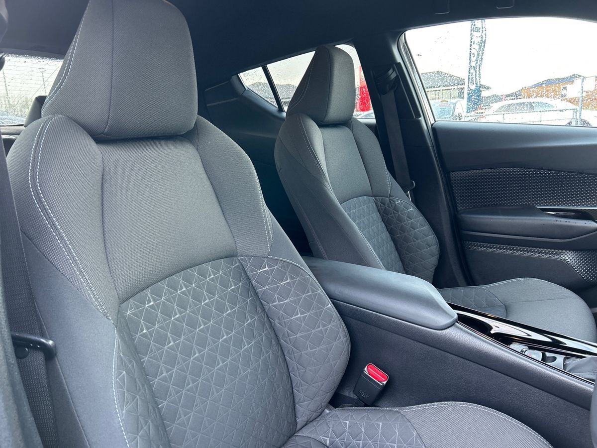 Used Toyota C-HR 2020 for sale - 77567877: Photo 18