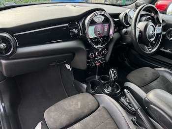 Used MINI Hatch 2021 for sale - 77963348: Photo