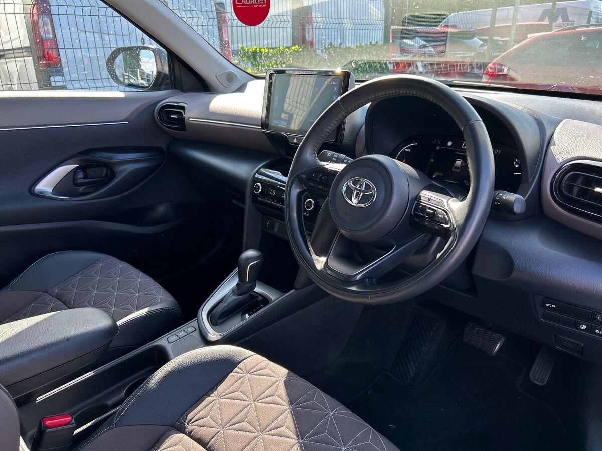 Used Toyota Yaris Cross 2024 for sale - 77458913: Photo 14