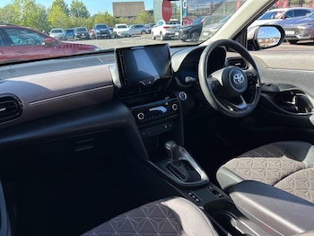 Used Toyota Yaris Cross 2024 for sale - 77458913: Photo