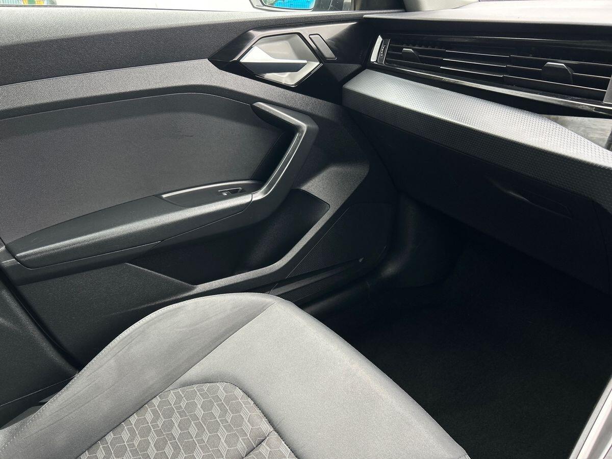 Used Audi A1 2020 for sale - 76836352: Photo 41