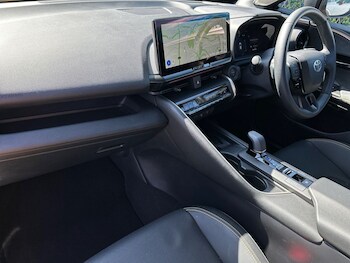 Used Toyota C-HR 2024 for sale - 78354353: Photo