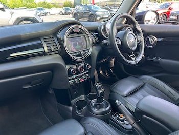 Used MINI Hatch 2021 for sale - 75969561: Photo