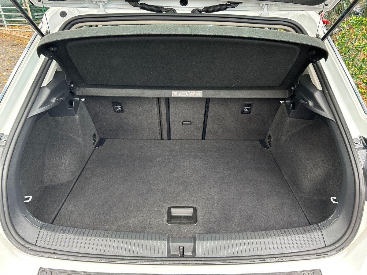 Used Volkswagen T-Roc 2020 for sale - 76502928: Photo 21