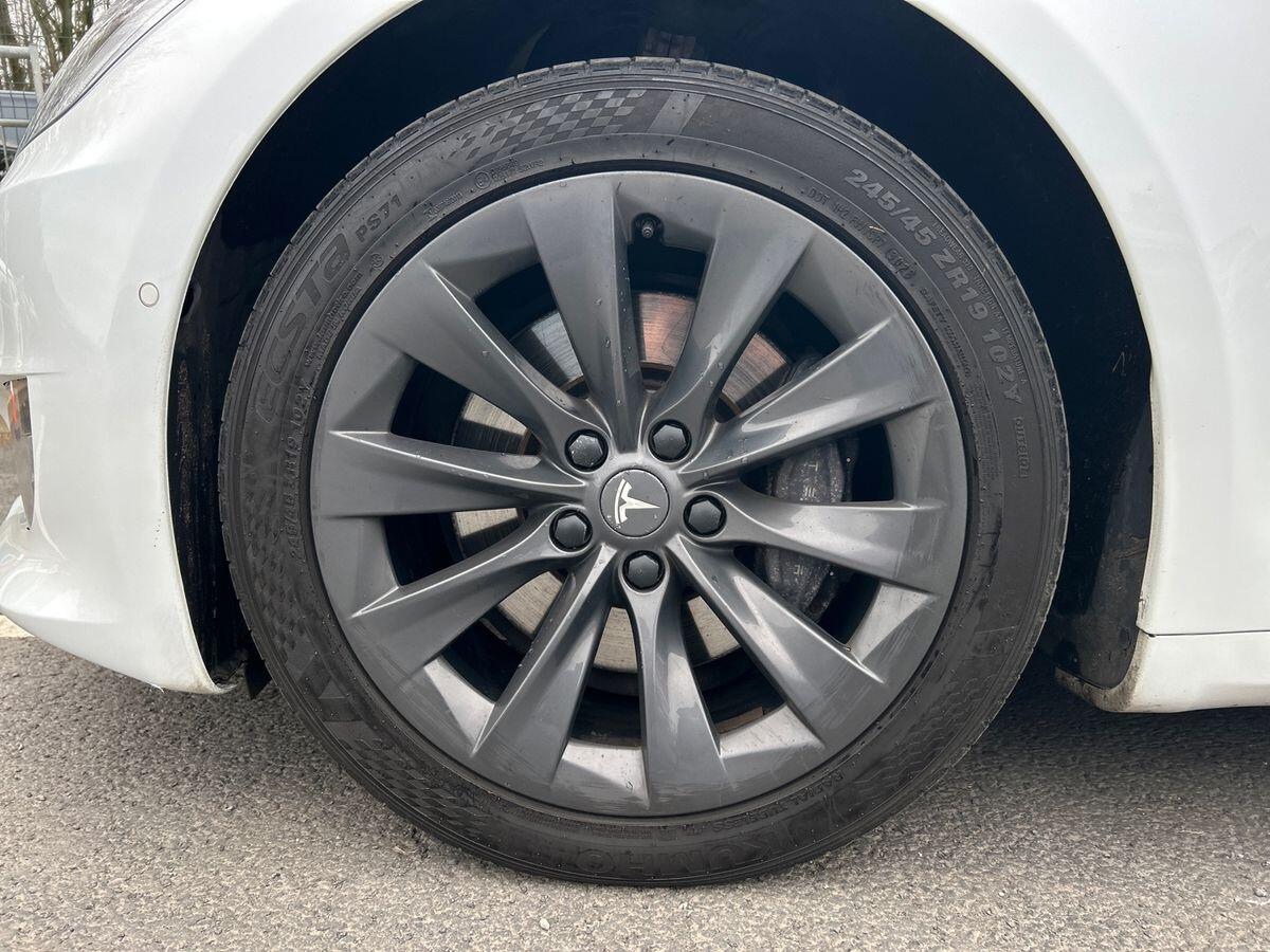 Used Tesla Model S 2019 for sale - 78213446: Photo 10