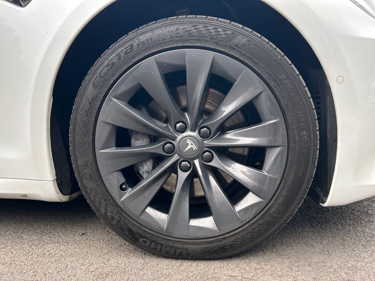 Used Tesla Model S 2019 for sale - 78213446: Photo 13