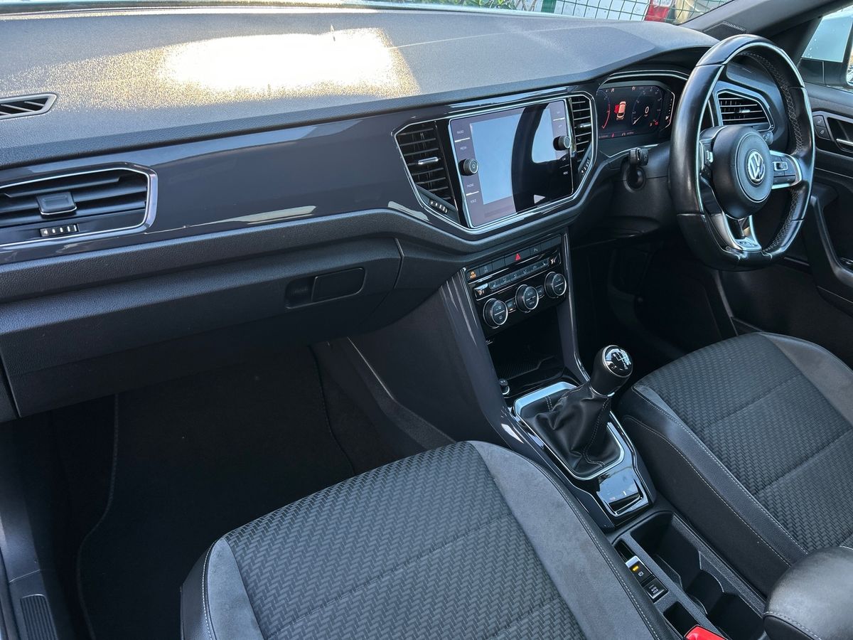 Used Volkswagen T-Roc 2018 for sale - 77002112: Photo 2