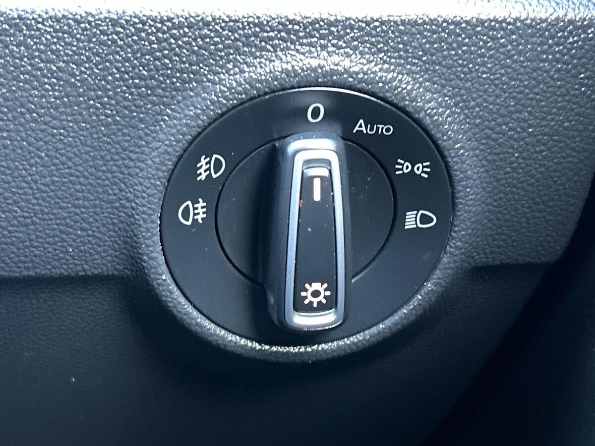 Used Volkswagen T-Roc 2018 for sale - 77002112: Photo 40