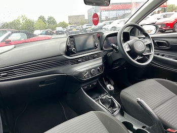 Used Hyundai i20 2023 for sale - 75690371: Photo