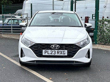 Used Hyundai i20 2023 for sale - 75690371: Photo